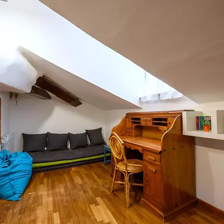 La Mansarda Di Lory لا سبيتسْيا